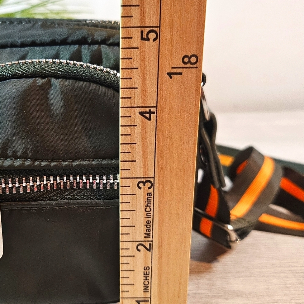 Crossbody Bag Olive Green Nylon Dual Pocket Adjustable Strap Zip Top Sporty - Picture 12 of 12